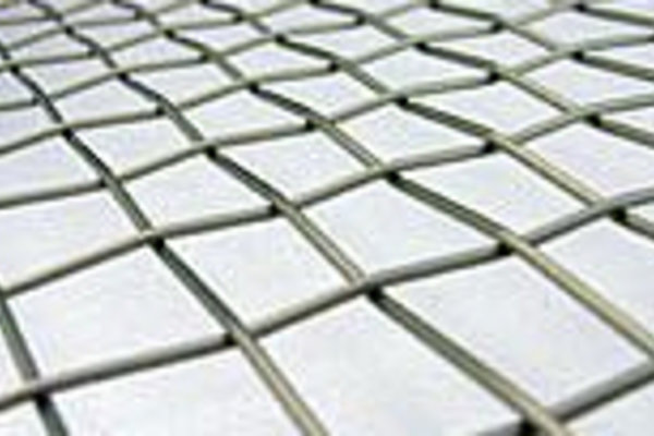 Rakečių stygos ir jų savybės