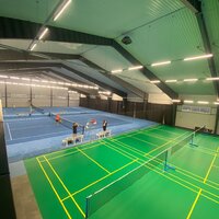 OSHEE teniso ir padelio arena